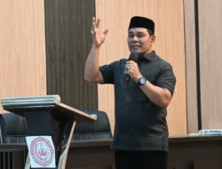 Hadiri Halal Bi Halal, Bupati Syech Muharram Ajak Pemuda Satukan Visi Bangun Aceh Besar