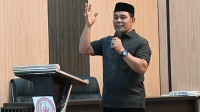 Hadiri Halal Bi Halal, Bupati Syech Muharram Ajak Pemuda Satukan Visi Bangun Aceh Besar