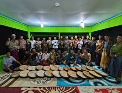 Wabup Raja Sayang Hadiri Pertunjukan Kesenian Tradisional Rapai Tuha