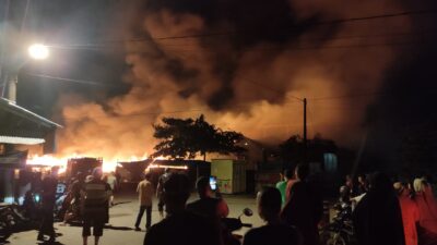 Lamno Berduka, 23 Kedai Hangus Terbakar