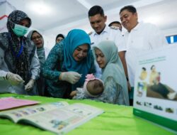 Peringati Pekan Imunisasi Dunia, Ketua TP PKK Aceh Kunjungi Posyandu Gampong Beurawe