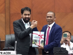 Rapat Paripurna DPRA: Gubernur Aceh Sampaikan LKPJ 2024, DPRA Serahkan Laporan Reses I 2025