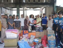 Wabup Nagan Raya Salurkan Bantuan Masa Panik untuk Korban Kebakaran di Gampong Parom