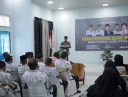 Buka Konferensi PGRI Aceh Besar, Wabup Syukri: PGRI Punya Peran Memperjuangkan Hak Guru