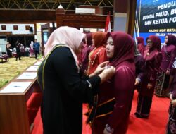 Rita Mayasari Dikukuhkan Sebagai Bunda PAUD, Bunda Literasi dan Ketua Forikan Aceh Besar