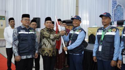 Bupati dan Wakil Bupati Lepas Keberangkatan 166 CJH Pidie Jaya Kloter 5 Embarkasi Aceh
