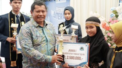 Ditutup Plt Sekda Bahrul Jamil, Festival Literasi Aceh Besar 2025 Bagi-bagi Hadiah