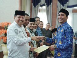 Bupati Nagan Raya Serahkan SK Pengangkatan kepada 138 CPNS Formasi Tahun 2024