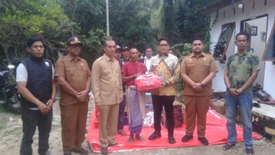Wakil Walikota Langsa Serahkan Bantuan Masa Panik Korban Kebakaran di Gampong Suka Jadi Makmur