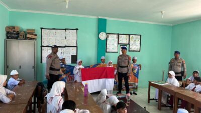 Ditpolairud Polda Aceh Saweu Sikula: Edukasi Pelajar tentang Pentingnya Kebersihan Pantai