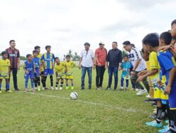 Wakil Wali Kota Buka Turnamen Sepakbola U 12 dan U 13 HUT Ke-16 SSB Elang Biru Langsa