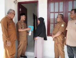 Wabup Aceh Besar Serahkan Rumah Bantuan Swadaya Warga di Gampong Bukit Meusara
