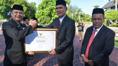 Plt. Sekda Aceh Jadi Inspektur Upacara Hari Koperasi Nasional ke-78