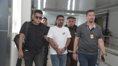 Tim Tabur Kejati Aceh Melakukan Jemput Paksa Rekanan Proyek Pembangunan Rusun
