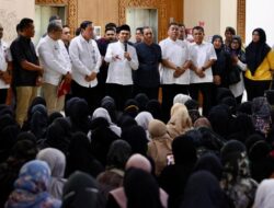 Ratusan Nakes RSUDZA Unjuk Rasa, Wagub Fadhlullah: Semua Tuntutan Akan Diproses Sesuai Regulasi