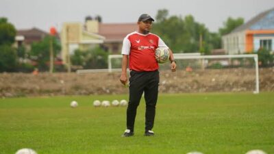 Persiraja Pertahankan Akhyar Ilyas Sebagai Pelatih Kepala