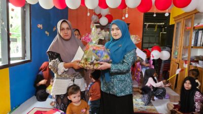 PKK Sabang Salurkan Bantuan Sembako Untuk Anak Stunting di Jaboi