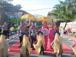 Tiba di Mapolda Aceh, Brigjen Marzuki Ali Basyah Disambut Tarian Ranup Lampuan