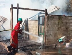 Kebakaran Hanguskan Gudang Tembakau Aceh di Gampong Bukloh