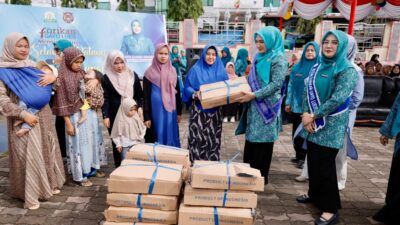 Ketua Forikan Aceh Serahkan 5 Ton Ikan Segar untuk Warga Gayo Lues
