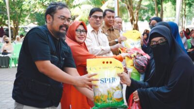 UIN Ar-Raniry Gelar Gerakan Pangan Murah, Ratusan Paket Sembako Disalurkan