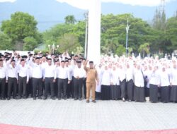 Bupati Syech Muharram Serahkan SK Pengangkatan 890 PPPK Aceh Besar Tahap I