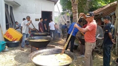 Tradisi Kuah Beulangong Pada Kenduri Maulid di Gampong Leu-Ue