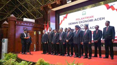 Gubernur Mualem Lantik Dewan Ekonomi Aceh