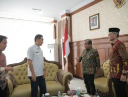 Sekda Aceh Antar Kepulangan Ketua MPR RI di Bandara SIM