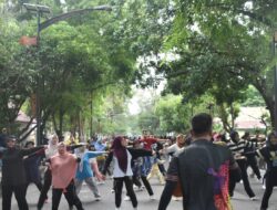 Hari Libur Bersama Keluarga, Masyarakat Kota Langsa Antusias Ikuti Car Free Day