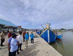 Wagub Aceh Tinjau Kuala Idi, Dengar Langsung Keluhan Nelayan Terkait Dangkal Muara