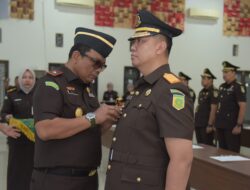 Kajati Aceh Lantik Wakajati, 5 Asisten, dan 15 Kajari, Tekankan Integritas dan Jauhi Hedonisme