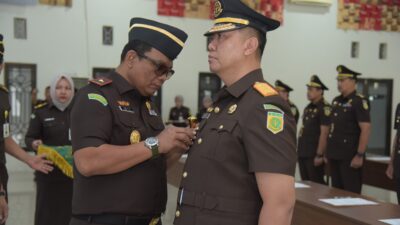 Kajati Aceh Lantik Wakajati, 5 Asisten, dan 15 Kajari, Tekankan Integritas dan Jauhi Hedonisme