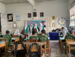 Mahasiswa STIKes Payung Negeri Aceh Sosialisasi Bahaya Asap Rokok di SMP Negeri 4 Takengon