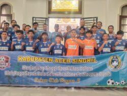 Wakil Bupati Aceh Singkil Lepas Tim Sepak Bola PSAS Bertolak ke Liga 4 Aceh di Meulaboh