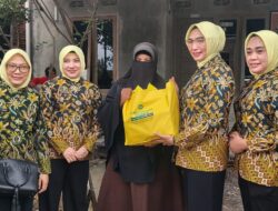 IAD Kejati Aceh Salurkan Puluhan Paket Sembako untuk Warga Kurang Mampu di Gampong Jawa 