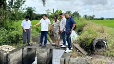 Respons Cepat Keluhan Petani, Bupati TRK: Tinjau Saluran Irigasi Ujong Fatihah