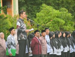 Pimpin Apel Hari Guru Nasional di MIN 1 Banda Aceh, Sekda Nasir: Keberhasilan Pendidikan Butuh Sinergi Semua Pihak
