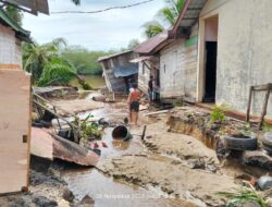 Diterjang Banjir, Enam Rumah di Singkil Utara Nyaris Roboh