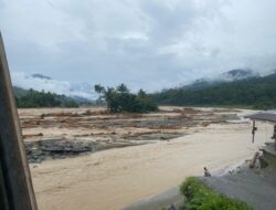 Dampak Banjir, Puluhan Rumah Termasuk Dua Rumah Wartawan SWI Hanyut di Nagan Raya