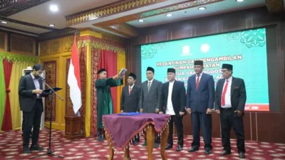 Gubernur Mualem Lantik Pengurus Baitul Mal Aceh 2025–2030, Muhammad Yunus Sebagai Ketua
