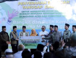 Menag RI Salurkan Bantuan untuk 4.119 Mahasiswa UIN Ar-Raniry Terdampak Banjir