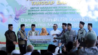 Menag RI Salurkan Bantuan untuk 4.119 Mahasiswa UIN Ar-Raniry Terdampak Banjir