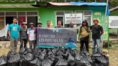 Kementerian Kehutanan Salurkan Bantuan untuk Korban Banjir Putri Betung