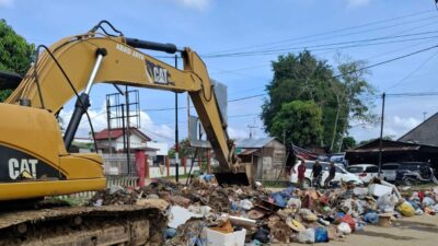 Pasca Bencana, Pemko Langsa Kerahkan Alat Berat Bersihkan Lumpur dan Sampah