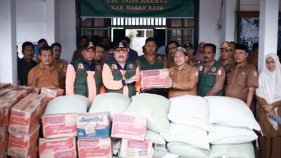 Lanjutkan Peninjauan Lapangan, Bupati TRK Distribusikan Bantuan Korban Banjir di Nagan Raya