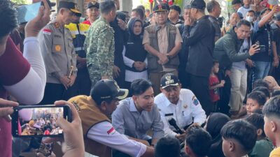 Kapolda Aceh Dampingi Wapres Gibran Tinjau Lokasi Banjir Bandang di Pidie Jaya