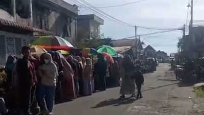 Warga Takengon Antre LPG 3 kg, Kuota Tak Cukup Sesuai Kebutuhan