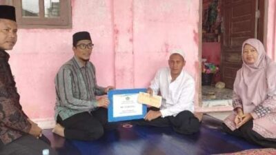 Kemenag Singkil Salurkan Bantuan untuk Madrasah, Ponpes dan KUA Terdanpak Banjir