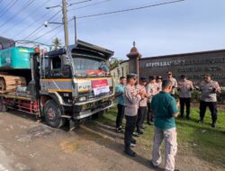 Kapolres Pidie Jaya Kerahkan Ekskavator untuk Percepat Pemulihan Pascabencana